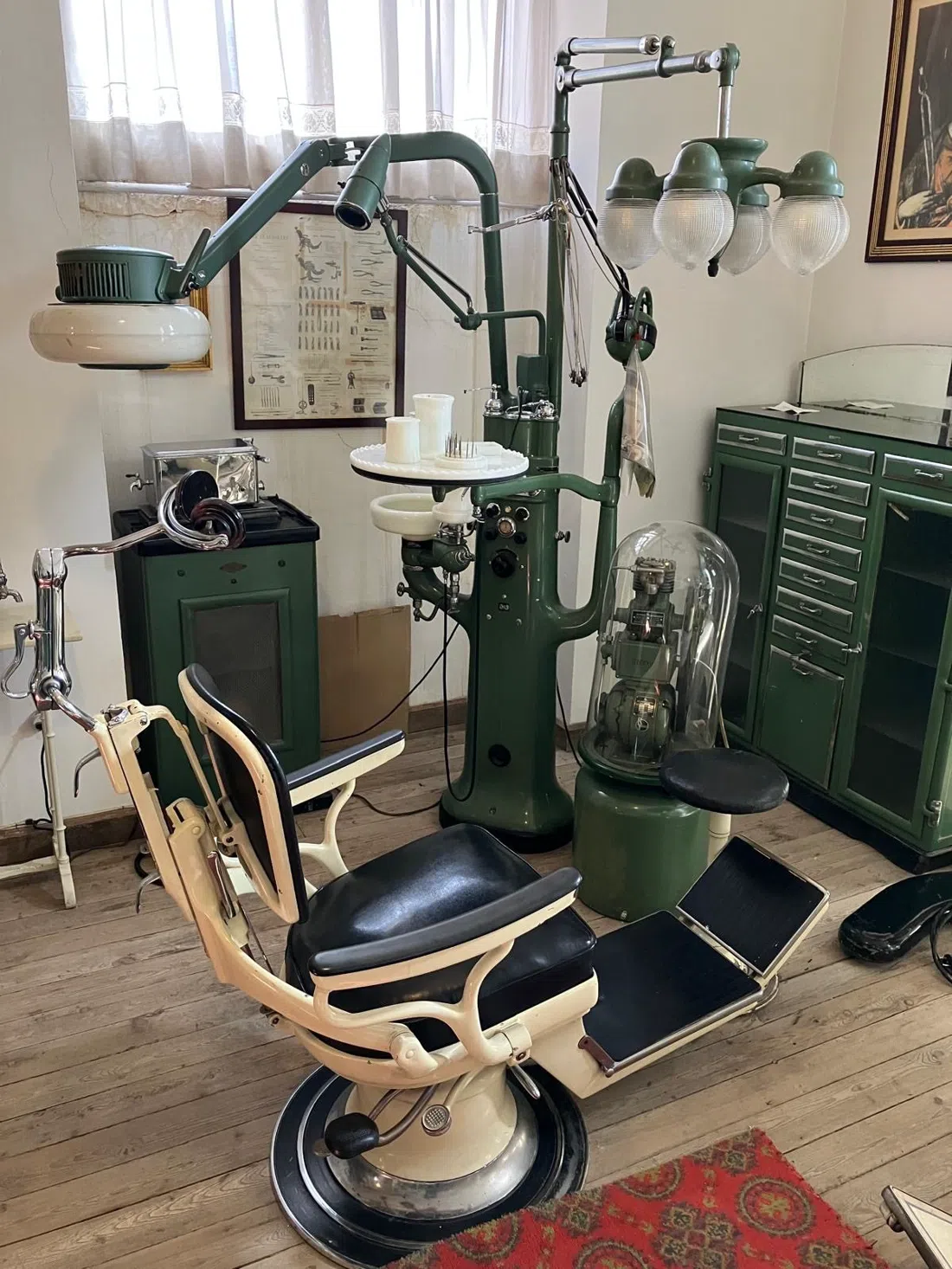 Museo Dental Miguel Guirao, Granada