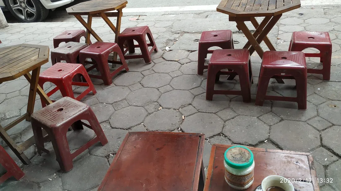 Cafe Thai, the 1926 wood-fire roaster at 27 Trieu Viet Vuong on Coffee Street
