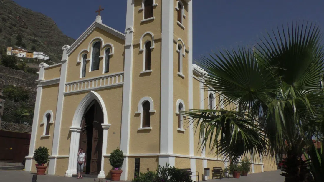 the 1650 church of Nuestra Señora de la Encarnación in Hermigua