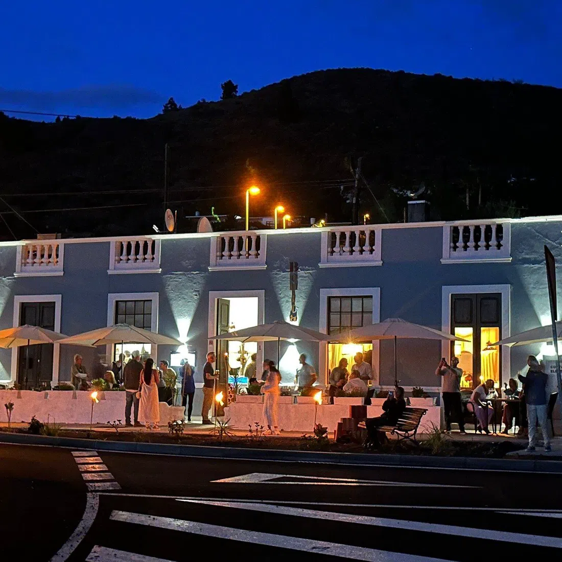 Bonita Gastro Restaurante in El Paso, intimate evening dining room