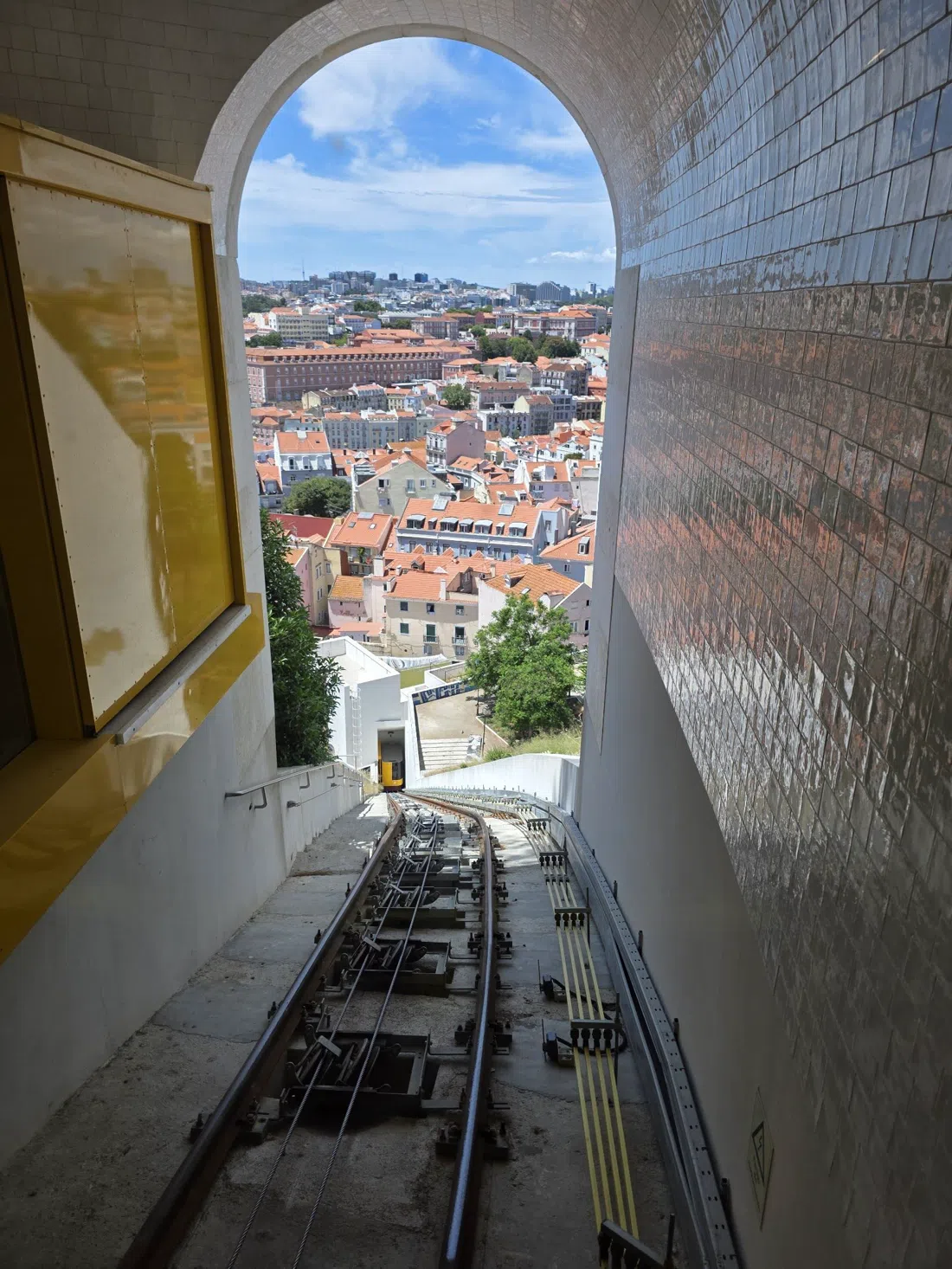 Funicular da Graça (Carris 55E), Lisbon