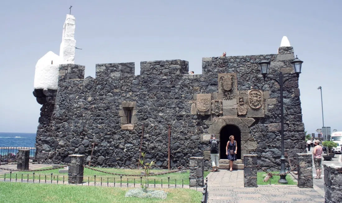 Castillo de San Miguel fortress beside the pools in Garachico