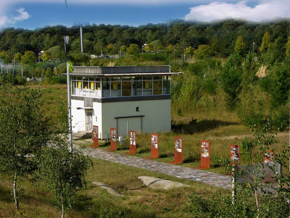 Checkpoint Bravo — Grenzkontrollpunkt Drewitz/Dreilinden, Berlin