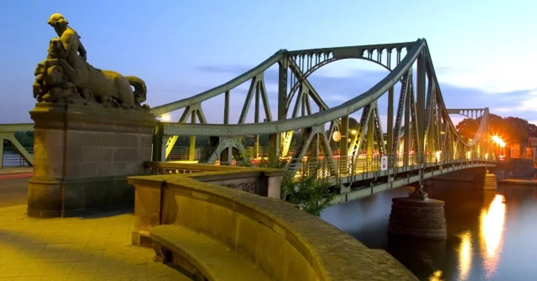 Glienicker Brücke (Glienicke Bridge), Berlin