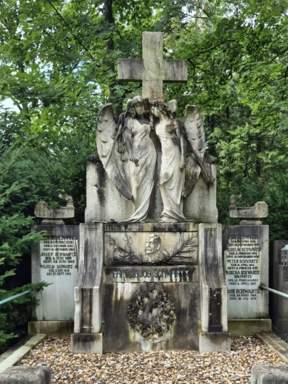 Melatenfriedhof, Cologne
