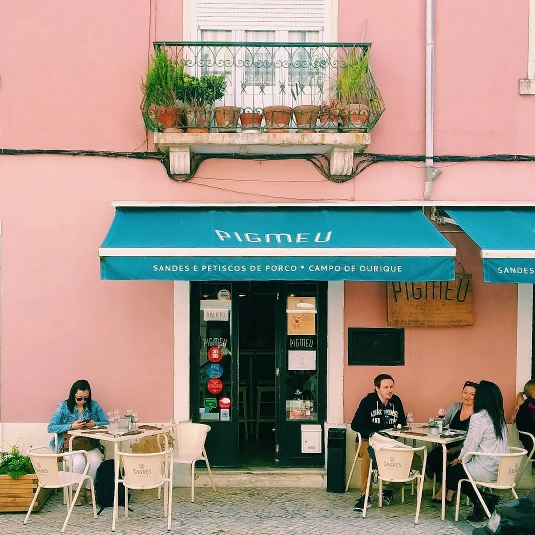 Pigmeu, Lisbon