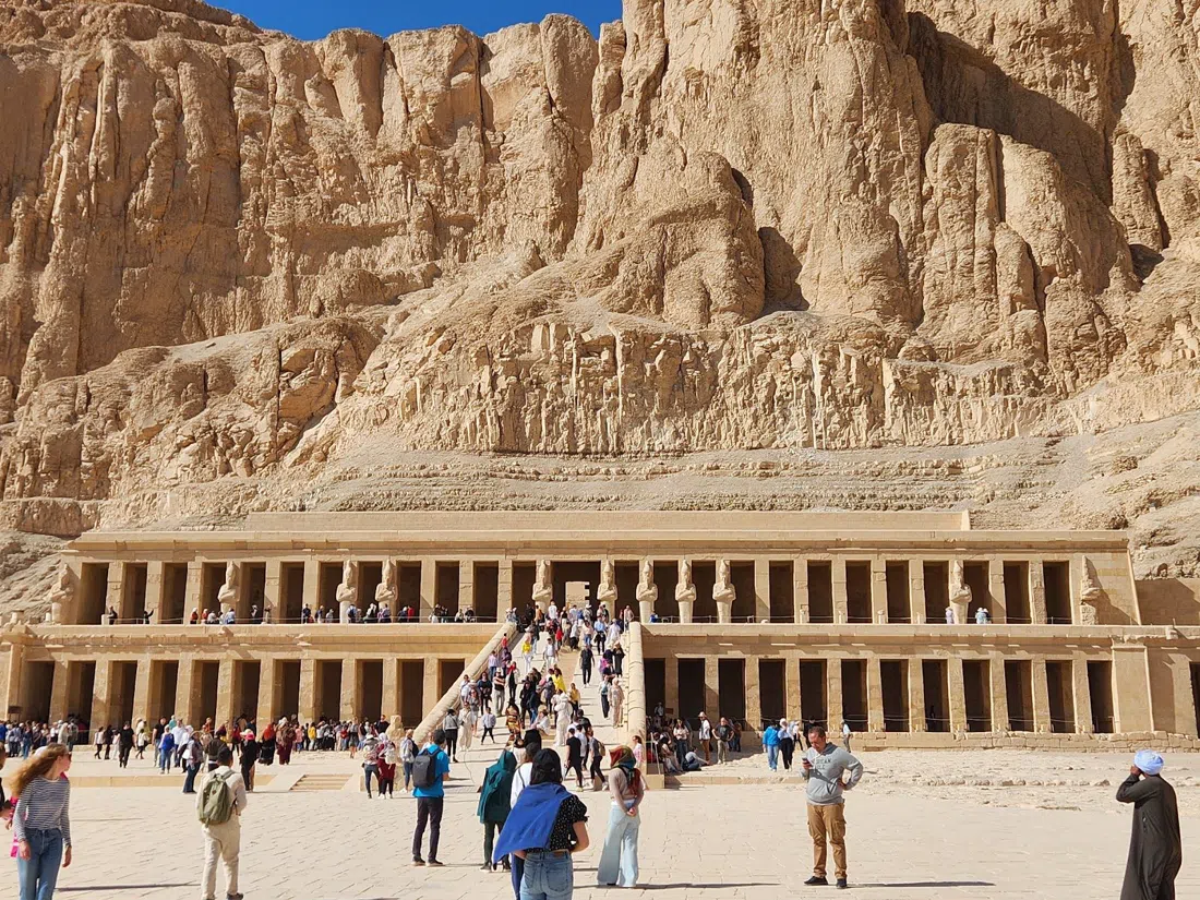 Valley of the Kings taftaf electric shuttle, Luxor