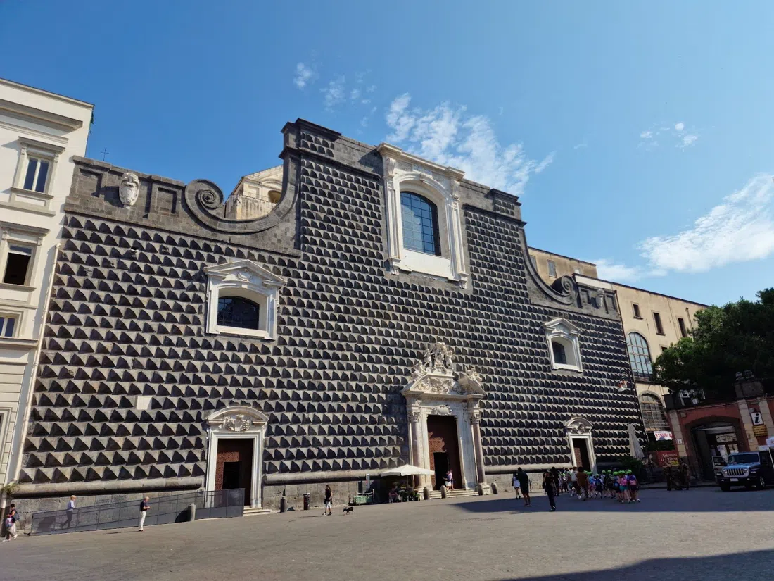 Chiesa del Gesù Nuovo, Naples