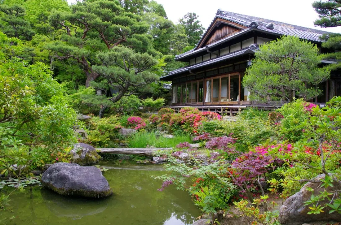 Yoshikien Garden, Osaka