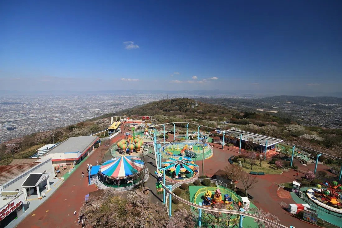 Mount Ikoma — Ikoma Cable Car and Ikoma Sanjo Yuenchi, Osaka