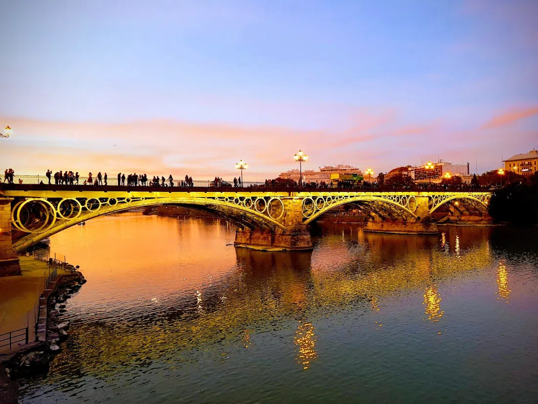 Puente de Isabel II (Puente de Triana), Seville