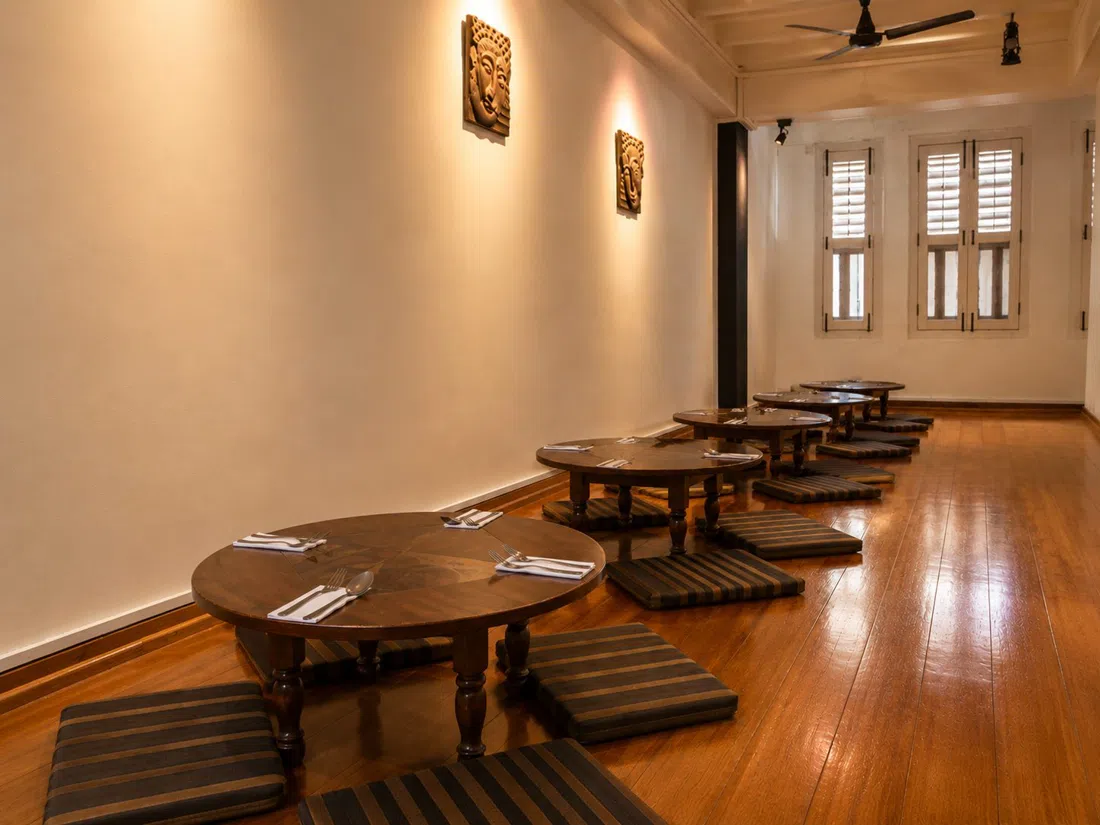 Lagnaa Barefoot Dining, Singapore