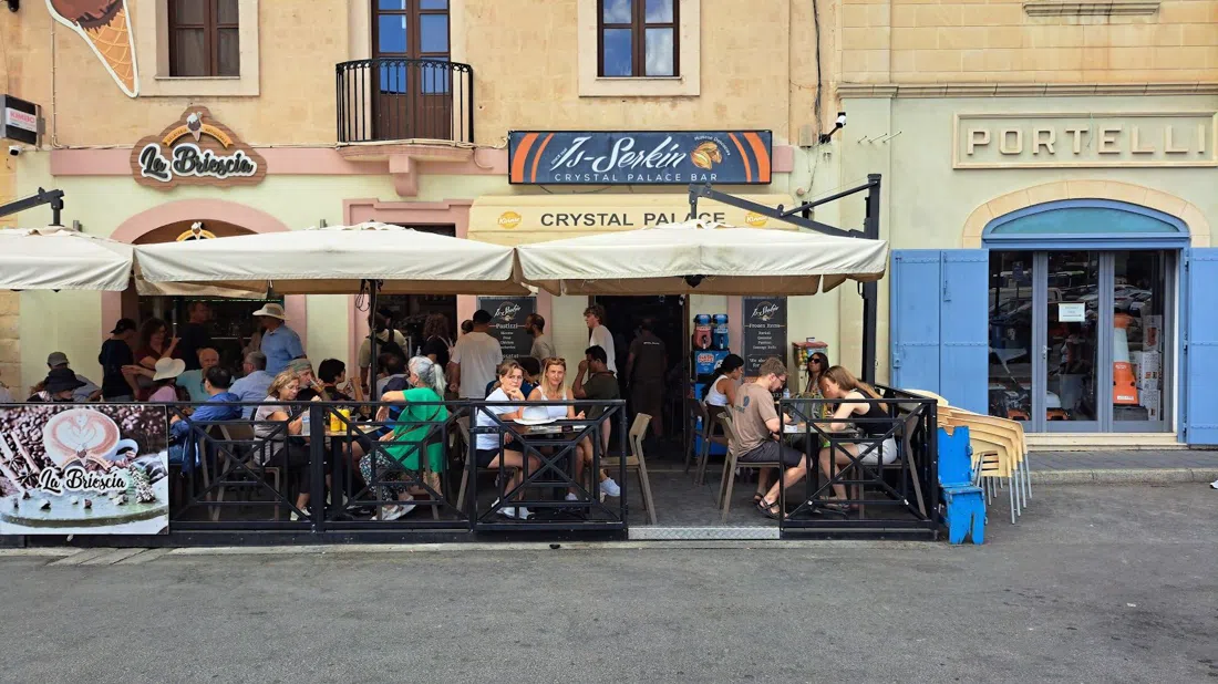 Is-Serkin — Crystal Palace Bar, St Julian's