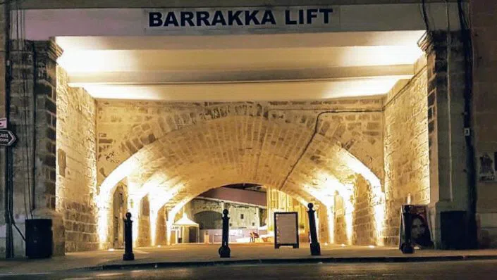 Barrakka Lift, St Julian's