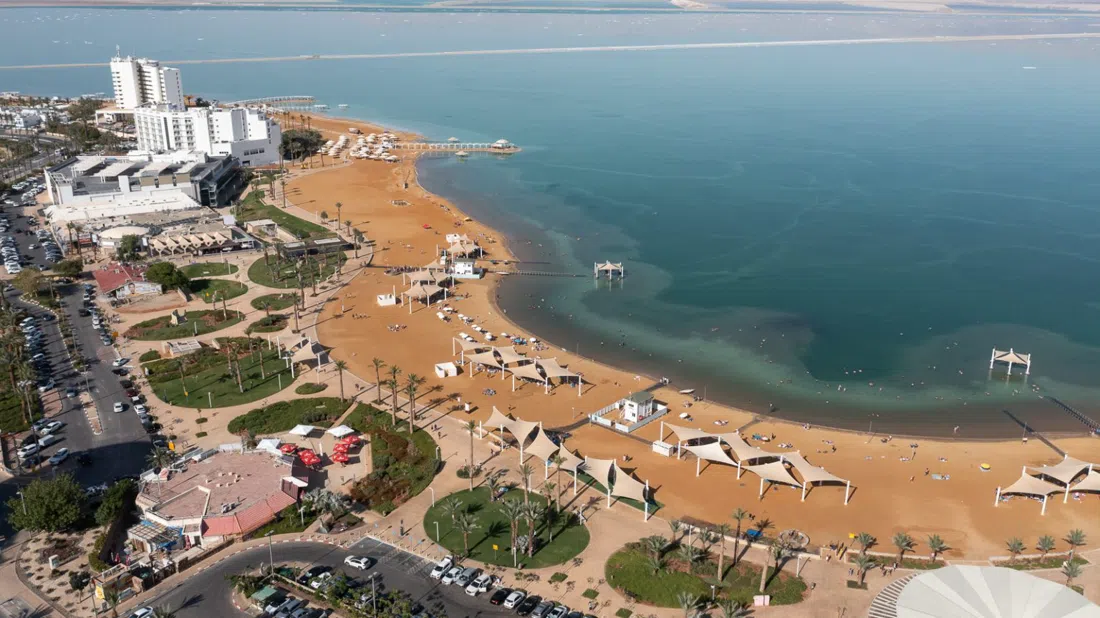 Ein Bokek Public Beach, Tel Aviv