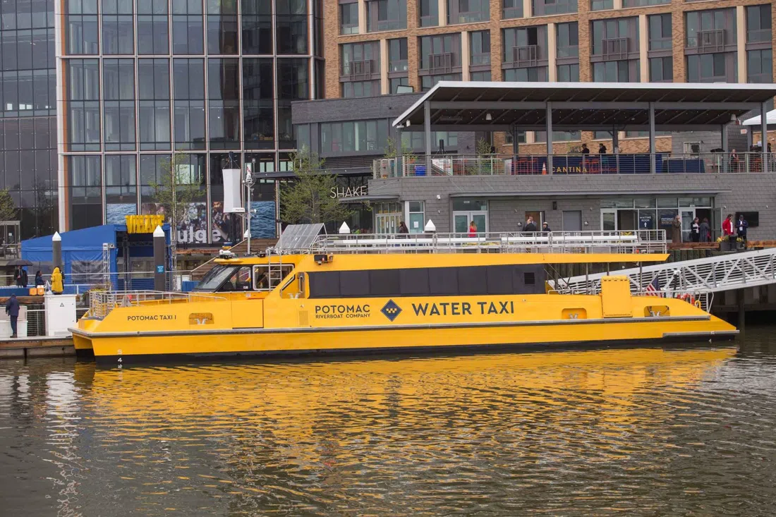 Potomac Water Taxi (Potomac Riverboat Company by City Cruises), Washington