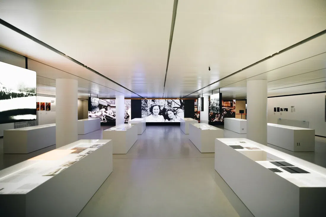 Mémorial de Caen, Paris