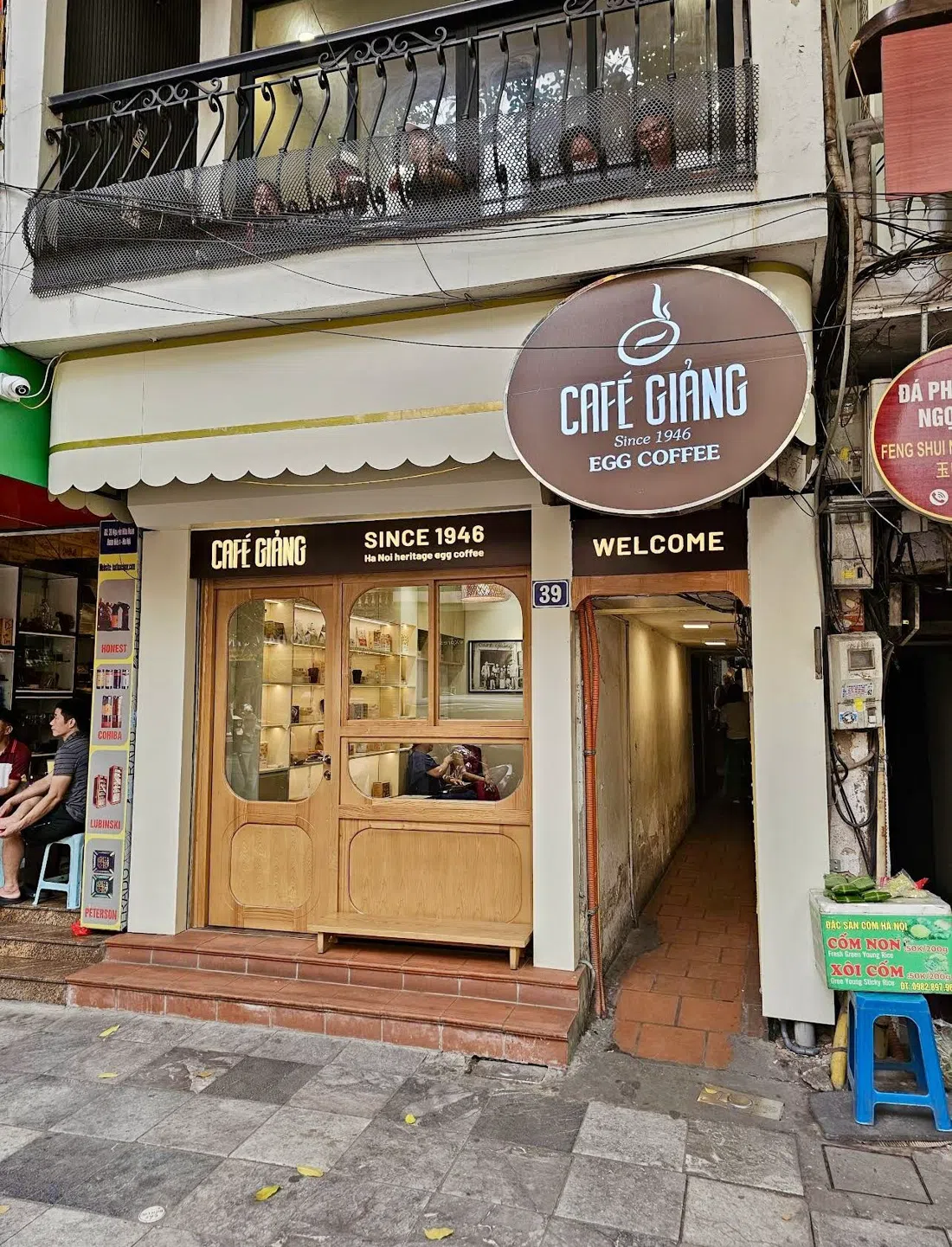Café Giảng, Hanoi