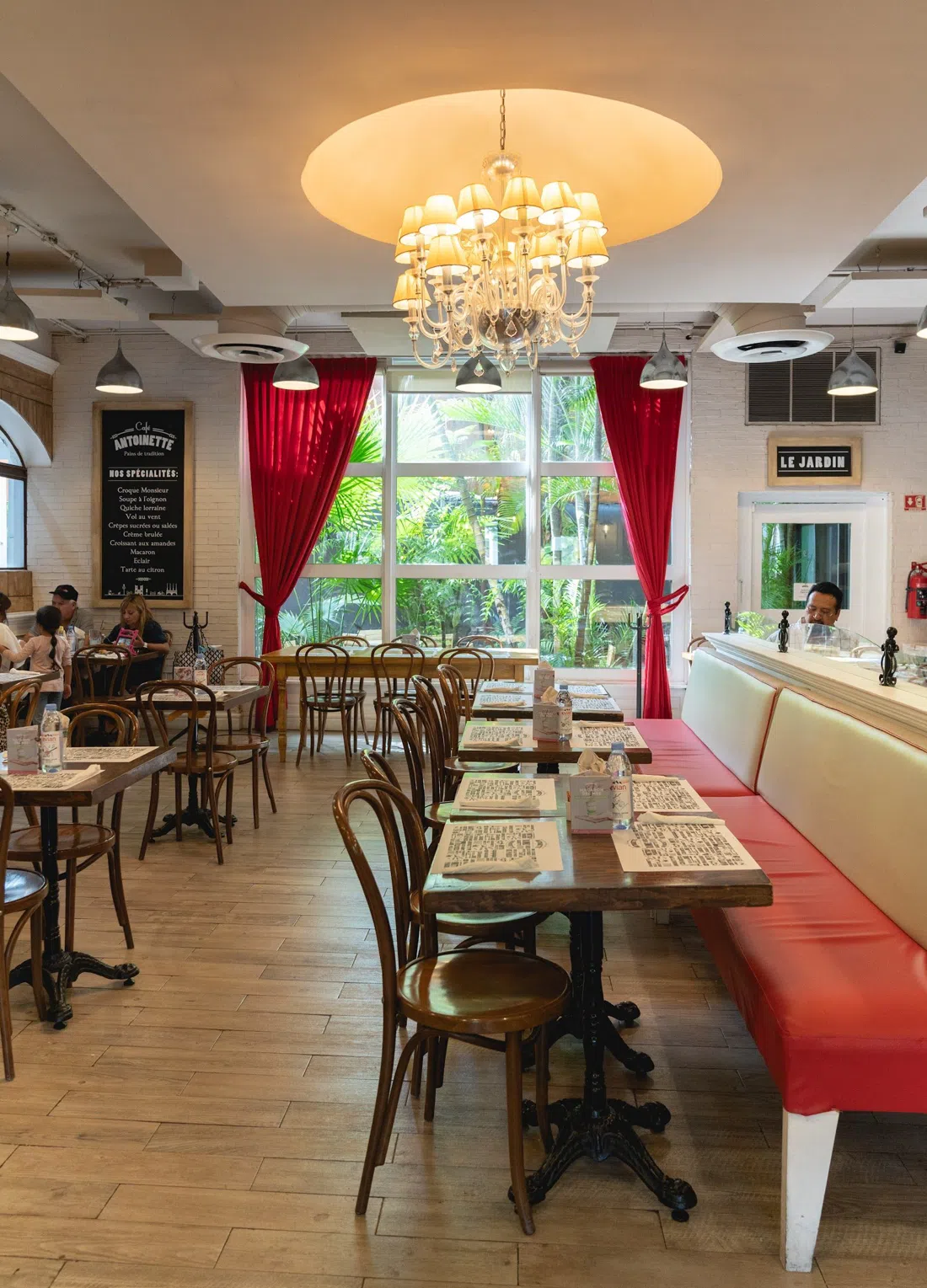 Café Antoinette Huayacán, Cancun