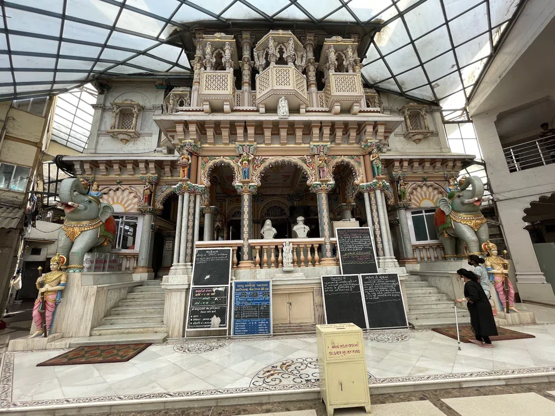 Babu Amichand Panalal Adishwarji Jain Temple, Mumbai