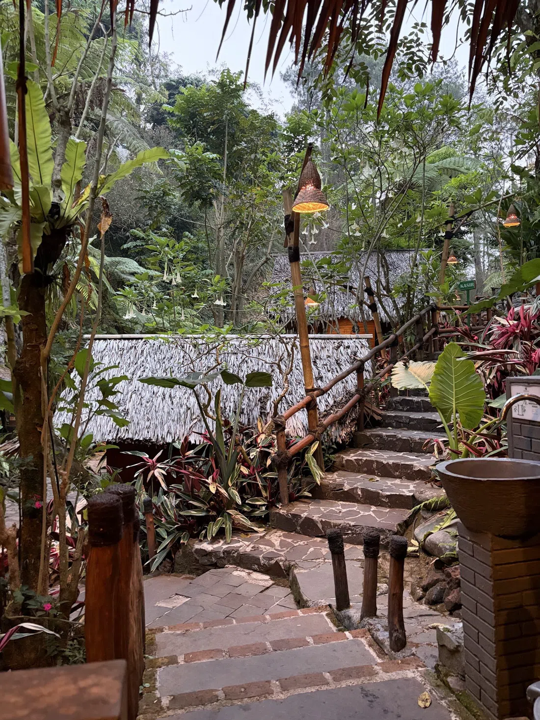 Kampung Daun Culture Gallery & Café, Jakarta