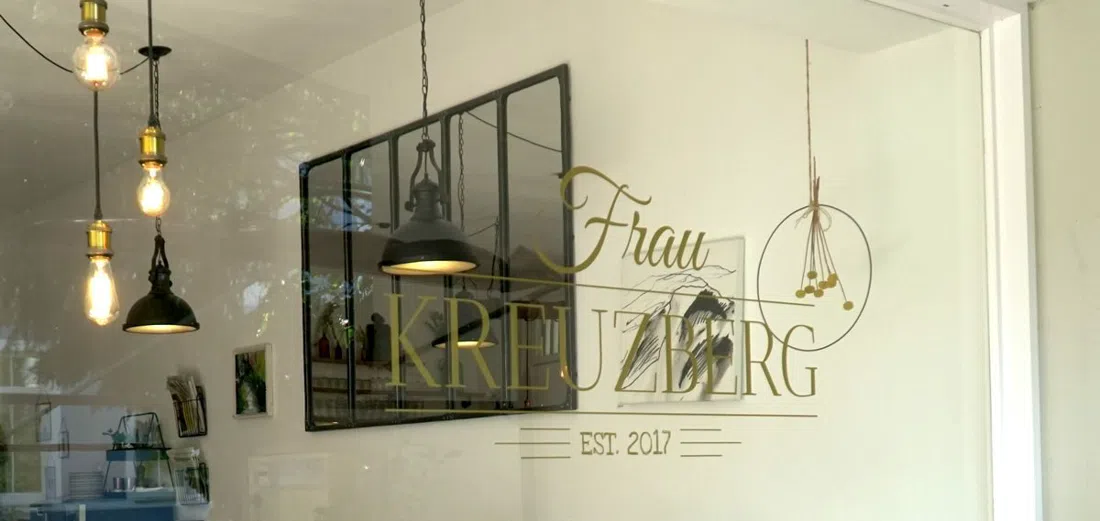 Frau Kreuzberg, Bonn