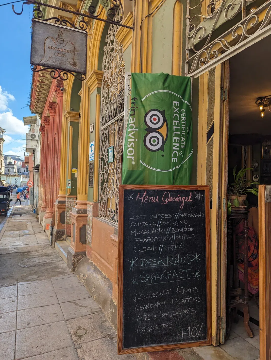 Café Arcángel, Havana